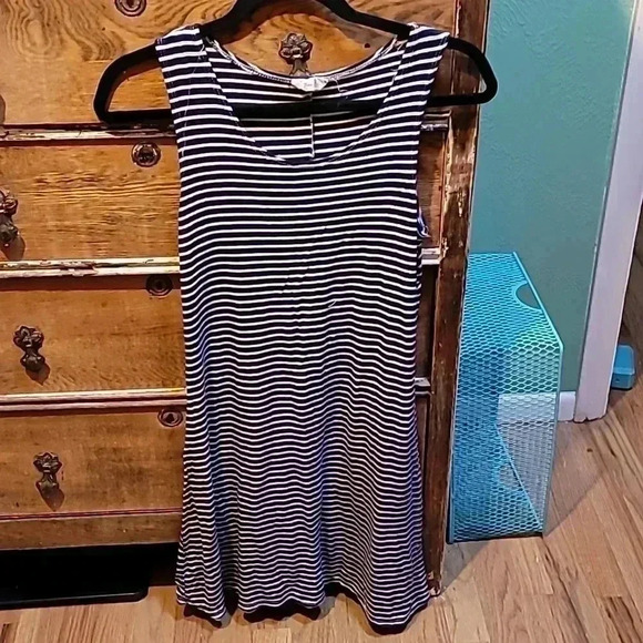 Olivia Rae Dresses & Skirts - Olivia Rae Stripped Dress M